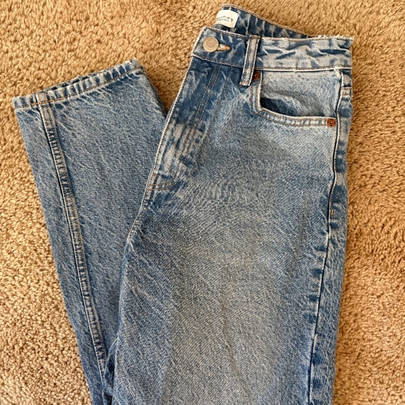 Zara high waisted straight leg jeans - Picture 1 of 5